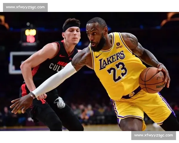 NBA总决赛湖人对阵热火得分对比与关键球员表现解析全记录盘点
